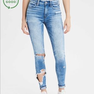 American Eagle Skinny Jeans Minimal Distressing